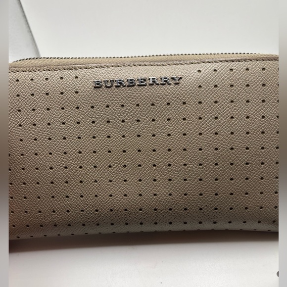 Burberry Elmore Pebbled Leather Zip-Around Wallet | Gray | $560 - Picture 11 of 12